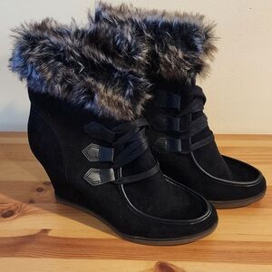 MUST GO!! Black Fur-Trimmed Wedge Boots